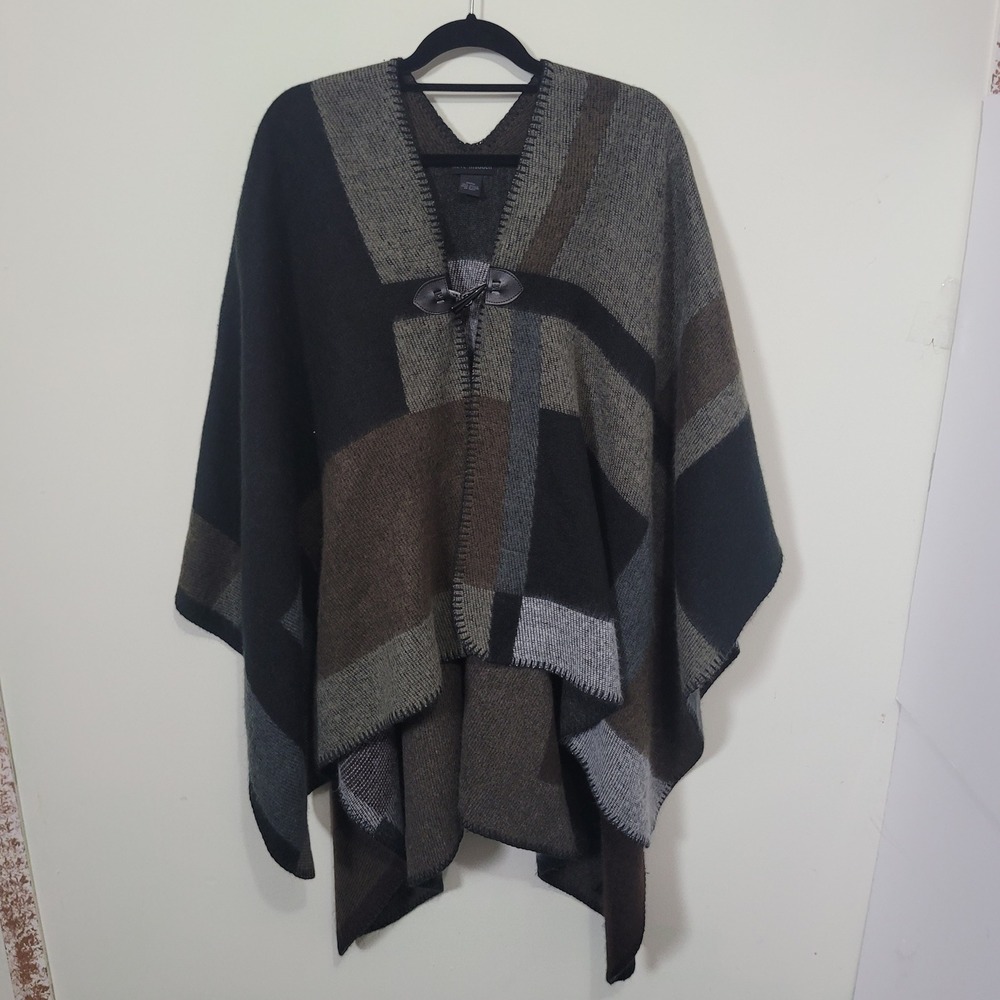 Steve Madden Size OSFM Poncho Women Colorblock Toggle Wrap Green Black Brown